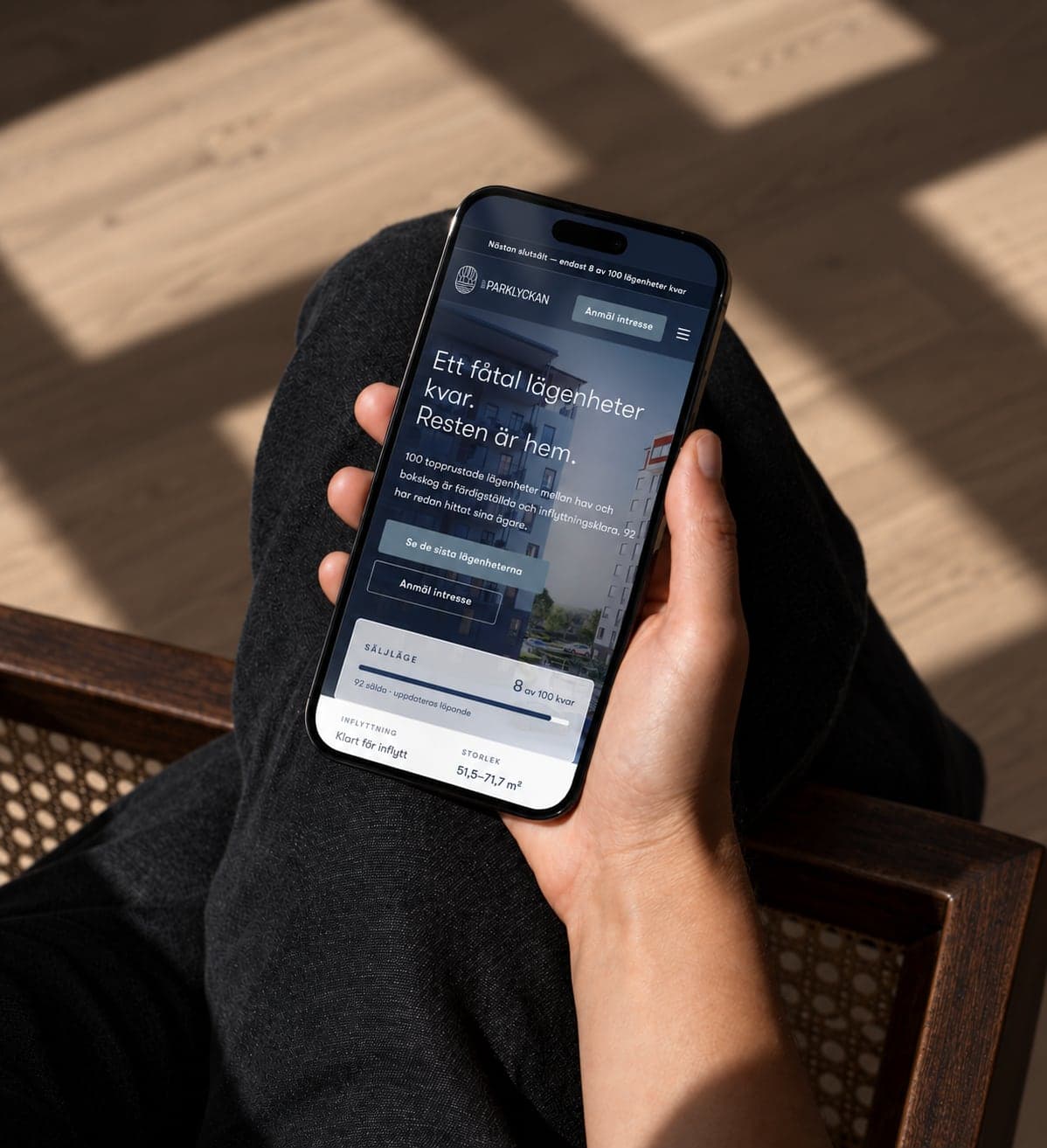 Parklyckans hemsida, byggd av PolarWeb, öppen i mobilen